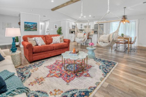 Vibrant South CLT Oasis, 3BRs, Patio, Fire Pit